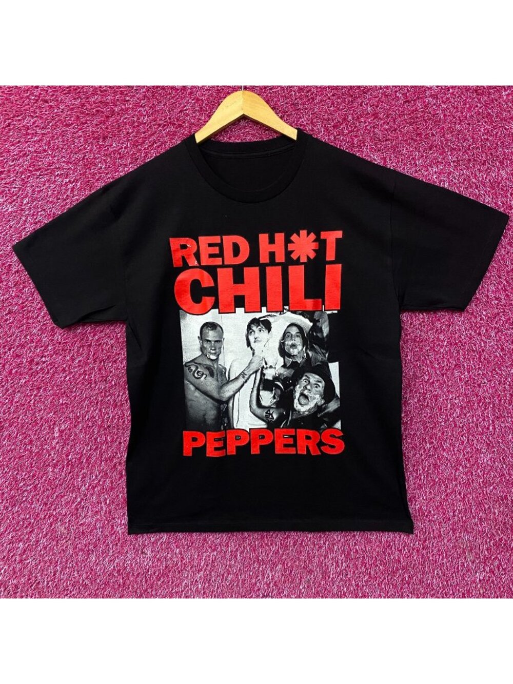 Red Hot Chili Peppers Band Graphic T-Shirt Large